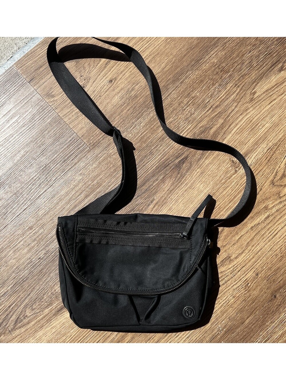 Lululemon All Night Festival Bag 5L Black Crossbody Messenger Travel Purse Flap - Picture 2 of 7
